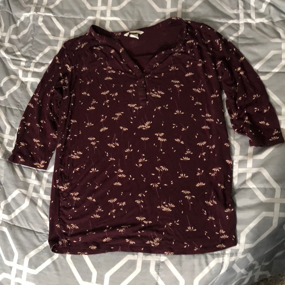 V-cut blouse